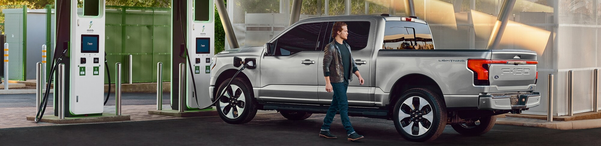 Ford F-150 Lightning charging at station