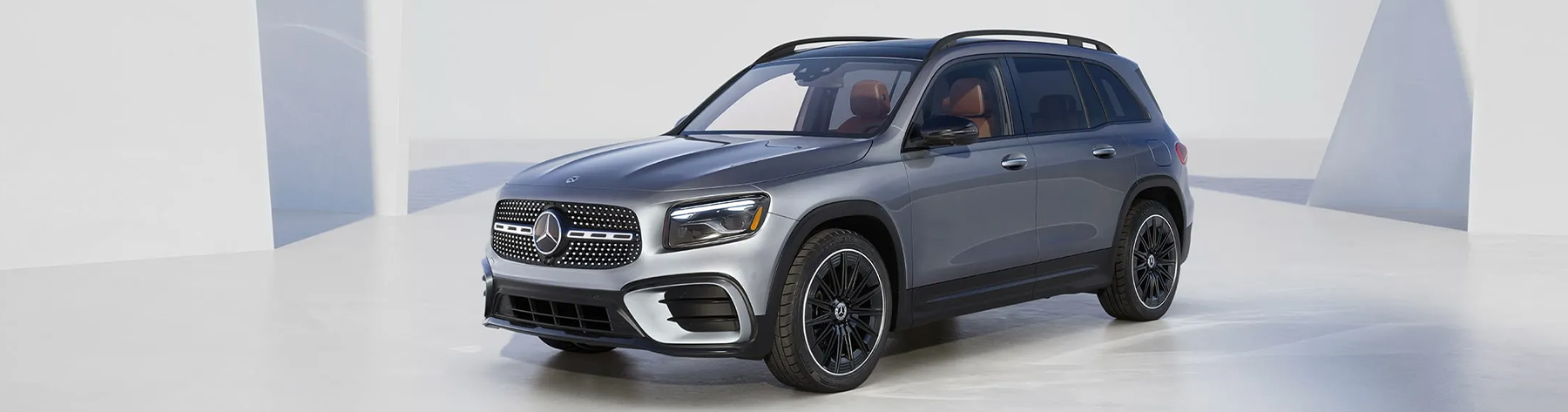 Front 3/4 view of the 2024 Mercedes-Benz GLB.
