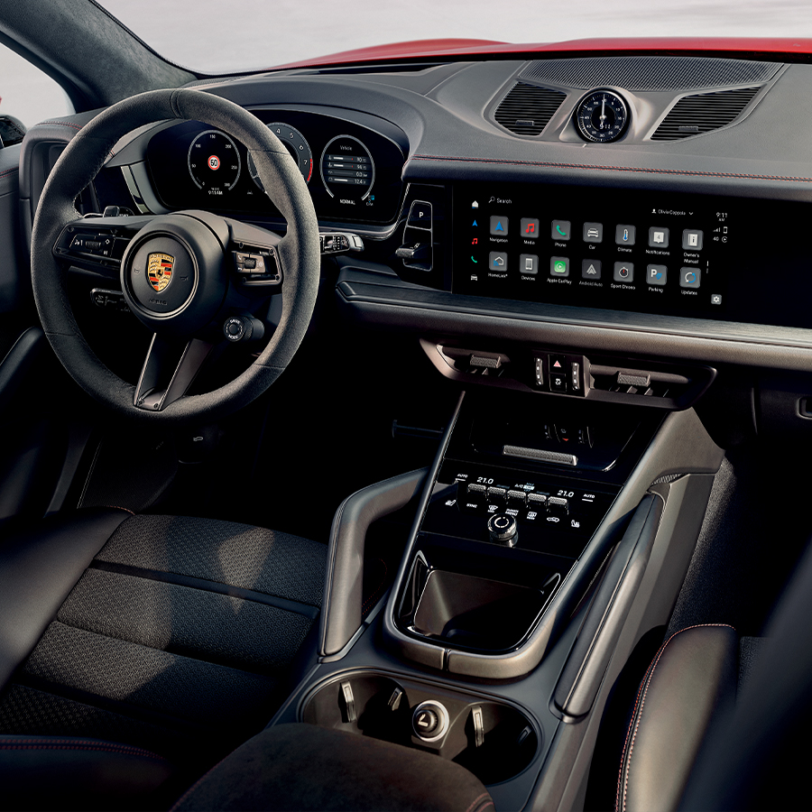 2024 Porsche Cayenne interior dash