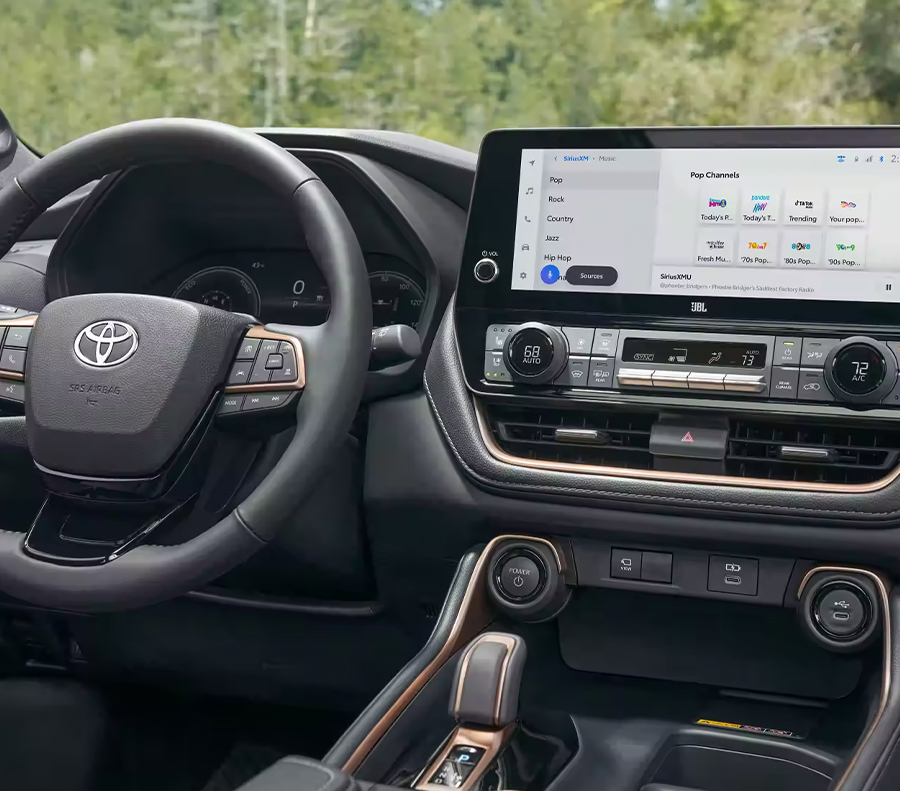 2024 Toyota Grand Highlander interior dashboard