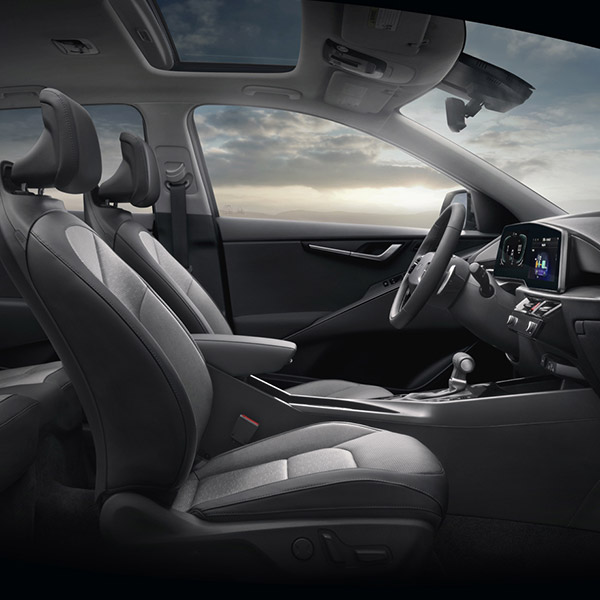 Interior dashboard shot of the 2025 Kia Niro Hybrid