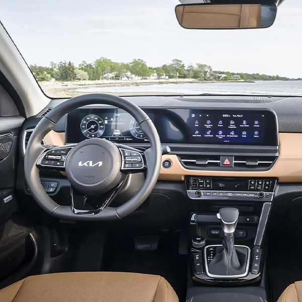 Interior dashboard shot of the 2025 Kia Seltos