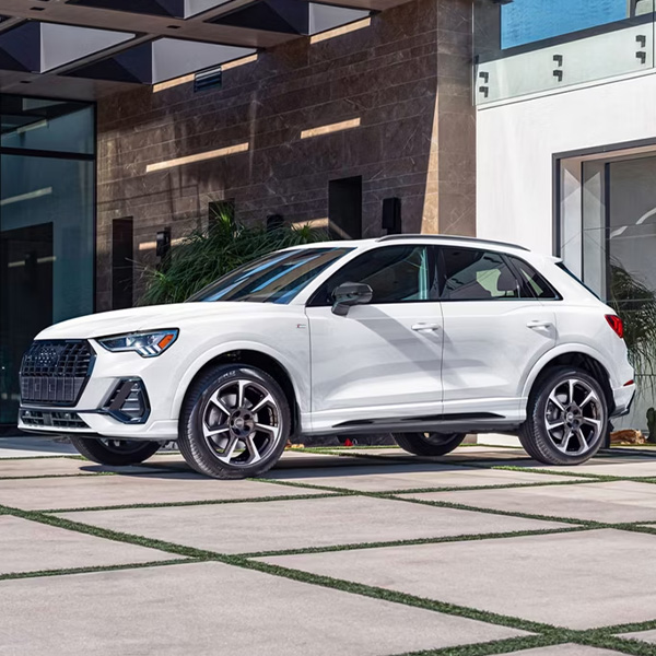 Three-quarter side profile of the Audi Q3.