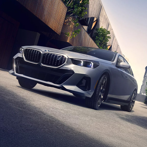 2025 BMW i5