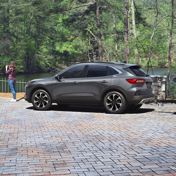 Side profile shot of the 2025 Ford Escape parked