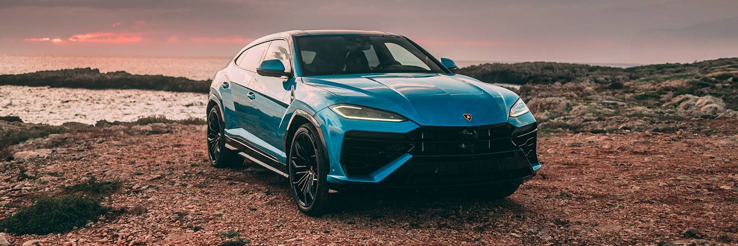 Front 3/4 shot of the Lamborghini Urus parked