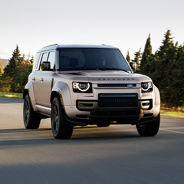 2025 Defender OCTA Front View