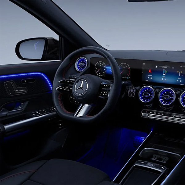 Display GLA 250 Pinnacle Trim in Black MB-Tex/microfiber with AMG Night Package and Carbon Structure trim