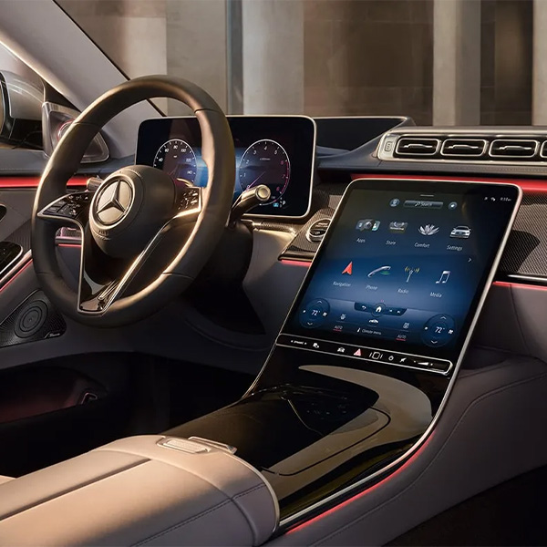 Interior dashboard shot of the 2025 Mercedes-Benz S-Class