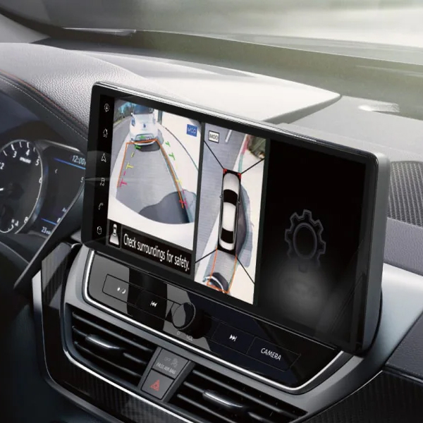 2025 Nissan Altima detail view of intelligent around view monitor in use.