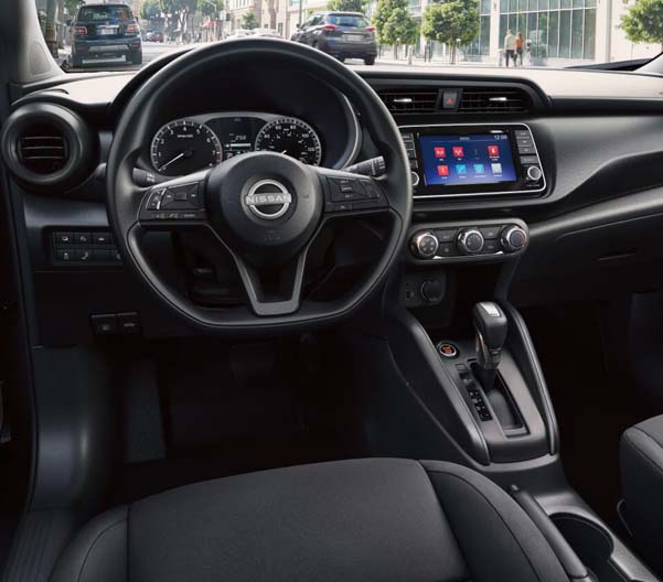 Interior view of the 2025 Nissan Kicks Play dashboard