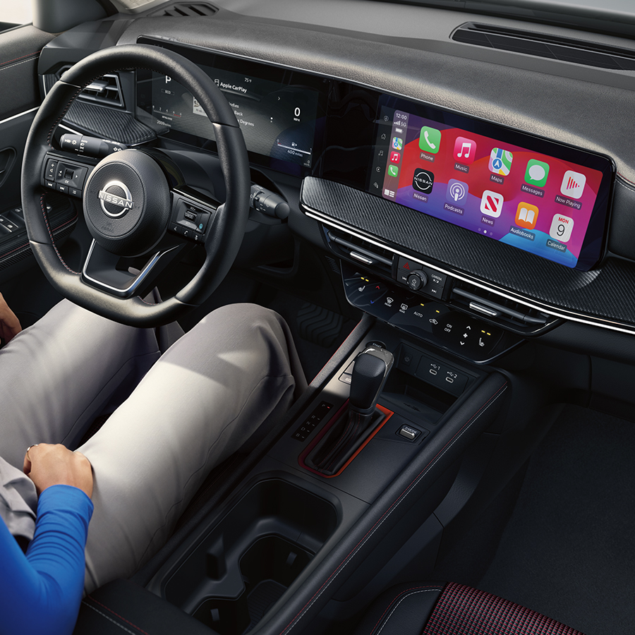 2025 Nissan Kicks SR AWD Premium Package, Charcoal Sport Prima-Tex, cockpit, Apple CarPlay®