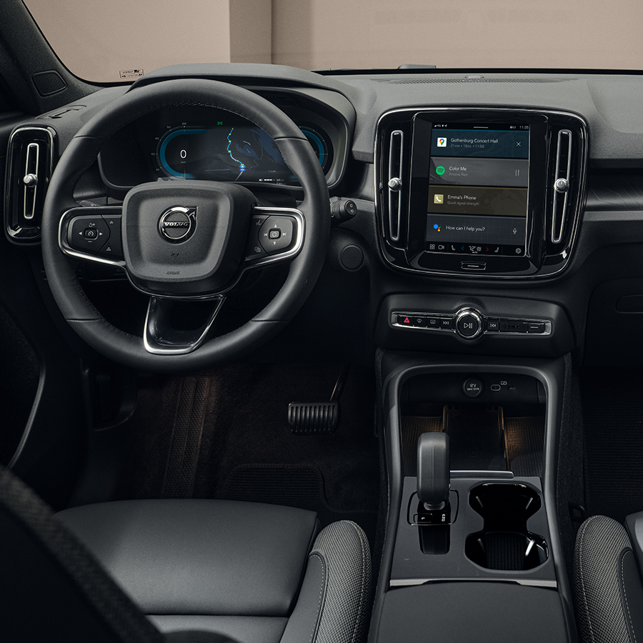 The fully electric Volvo EX40 centre display, front seats and cockpit.