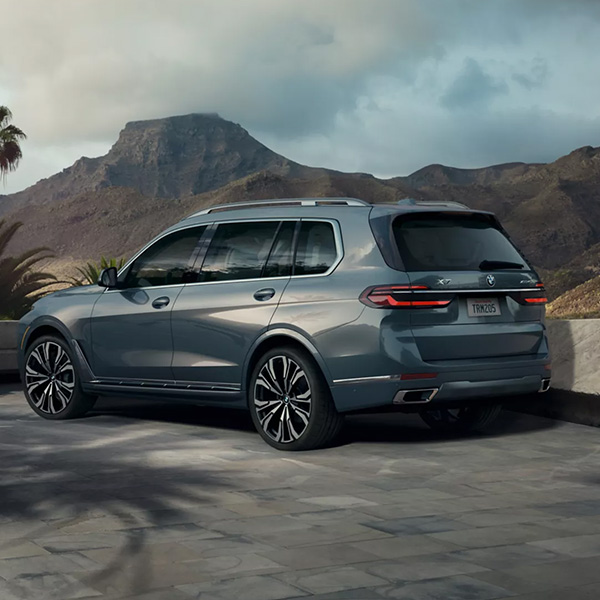 Rear view of 2026 BMW X7