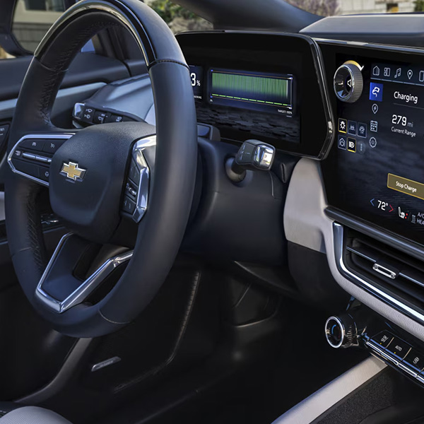 2026 Equinox RS interior features and styling