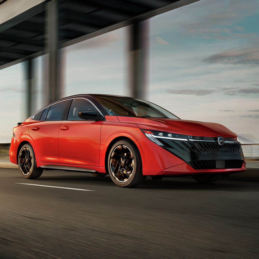 2026 Nissan Sentra SR, All-Weather/Premium/Moonroof package, Two-tone Energetic Ember/Super Black, Aluminum-alloy wheels, 3/4 front, exterior