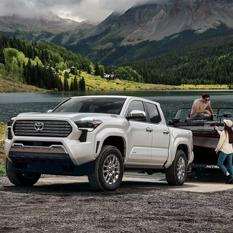 Toyota Tacoma Towing a boat