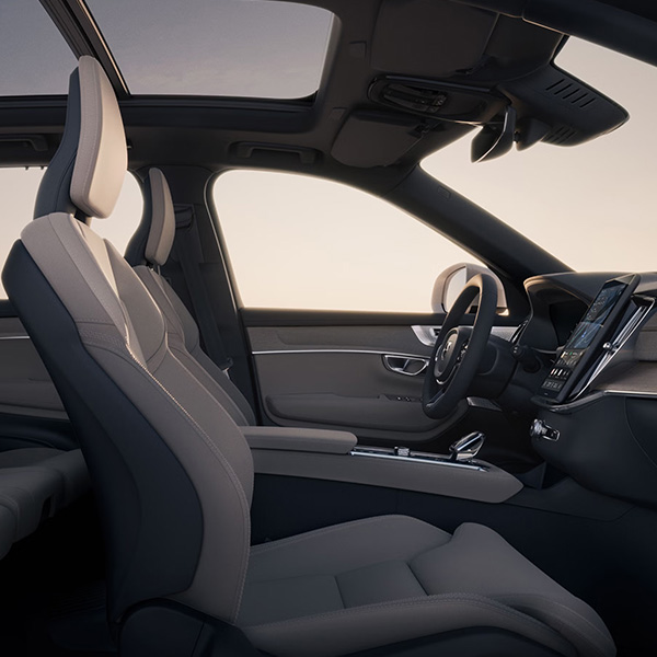 Volvo XC90 Interior