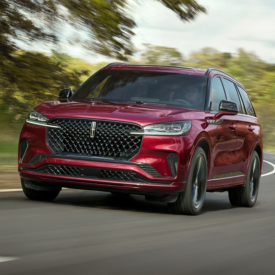 A 2027 Lincoln Aviator® SUV with the available Jet Appearance Package