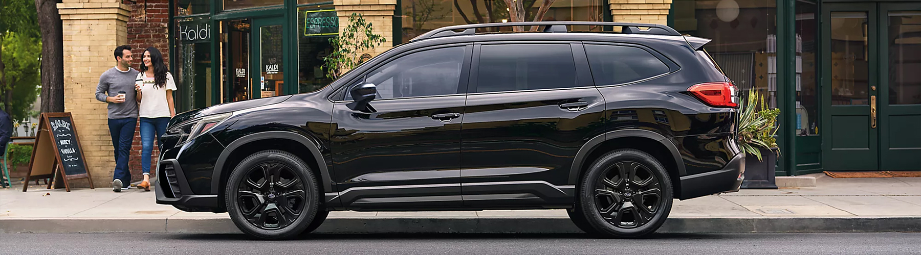 2027 Subaru Ascent Onyx Edition Touring shown in Crystal Black Silica