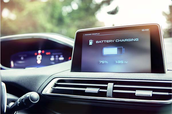 Display informs about battery charge level in the electric car