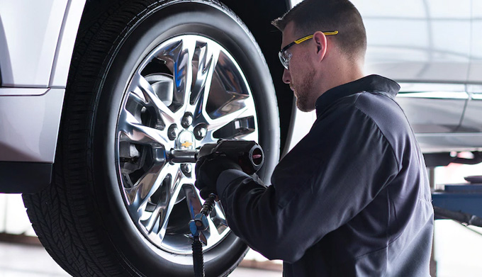 Chevrolet service image