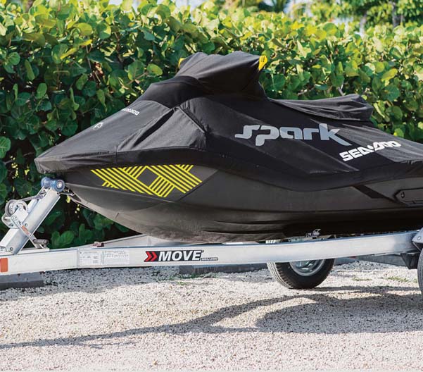 Winterized watersport vehicle