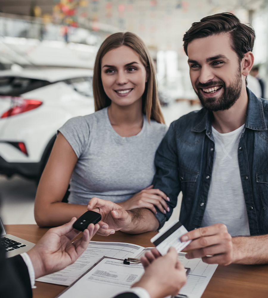 couple buying a car together