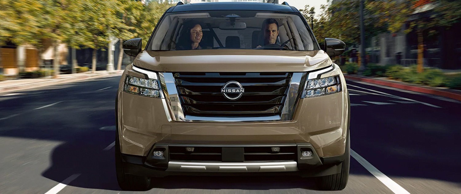 Front view of the 2023 Nissan Pathfinder